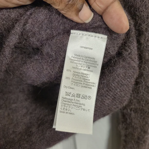 Madewell Alpaca Blend V-Neck Sweater in Plum Size M - Picture 6 of 7